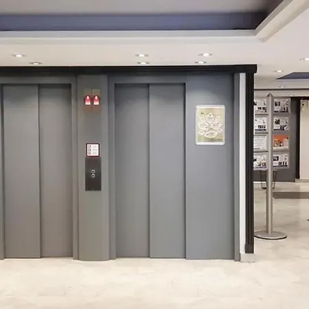 Les Rivages 2p Terrasse Parking Ac 50 M Μεντόν