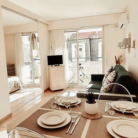 Les Rivages 2p Terrasse Parking Ac 50 M マントン