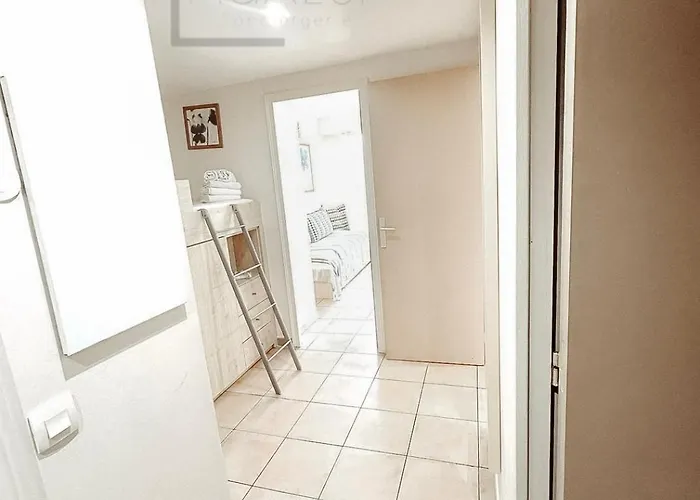 Les Rivages 2p Terrasse Parking Ac 50 M Menton